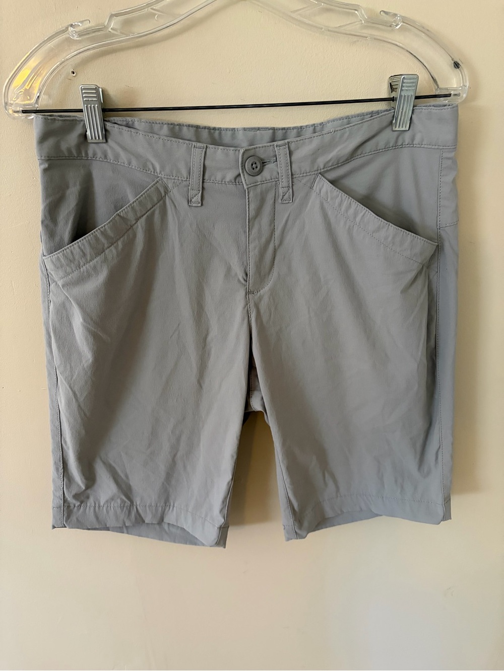Eddie Bauer Light Gray Casual Women's Shorts